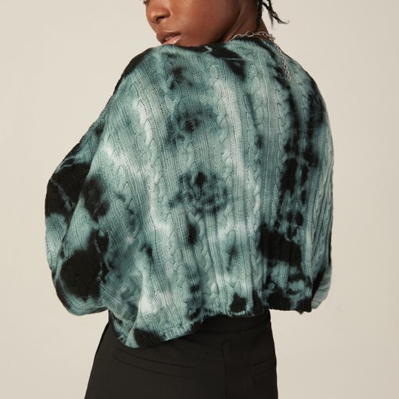 Tie dye teal navy knit cropped sweater. 100% Cotton - Picture 8 of 10